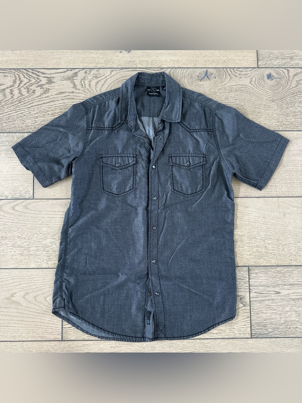 burnside Men’s Short-Sleeve Button-Down Shirt in Charcoal Gray